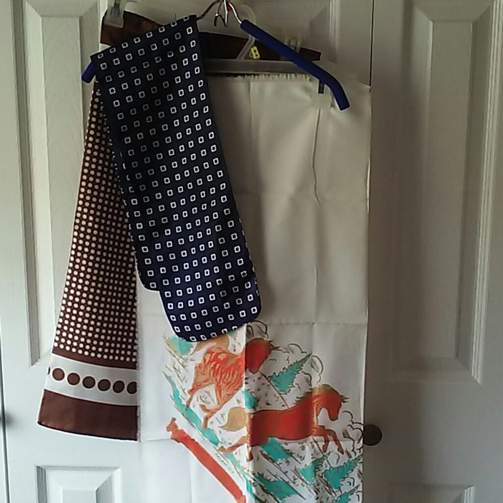 Vintage women's silk scarves- Bundle of 3